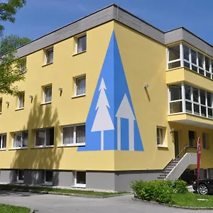 https://eduard-heinrich-haus.saalbachhinterglemmhotels.com